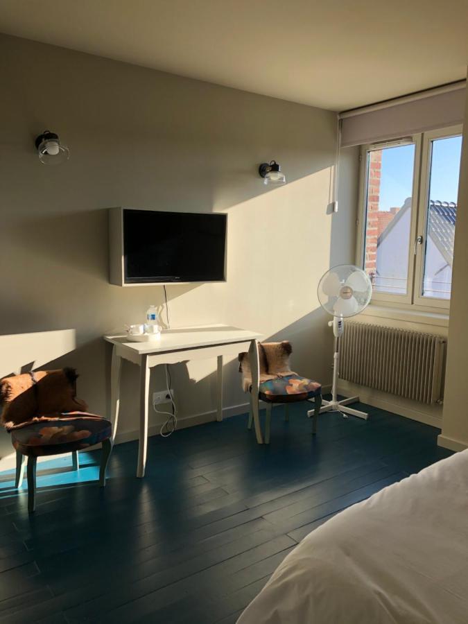 We Maison D'Hotes Касел Екстериор снимка