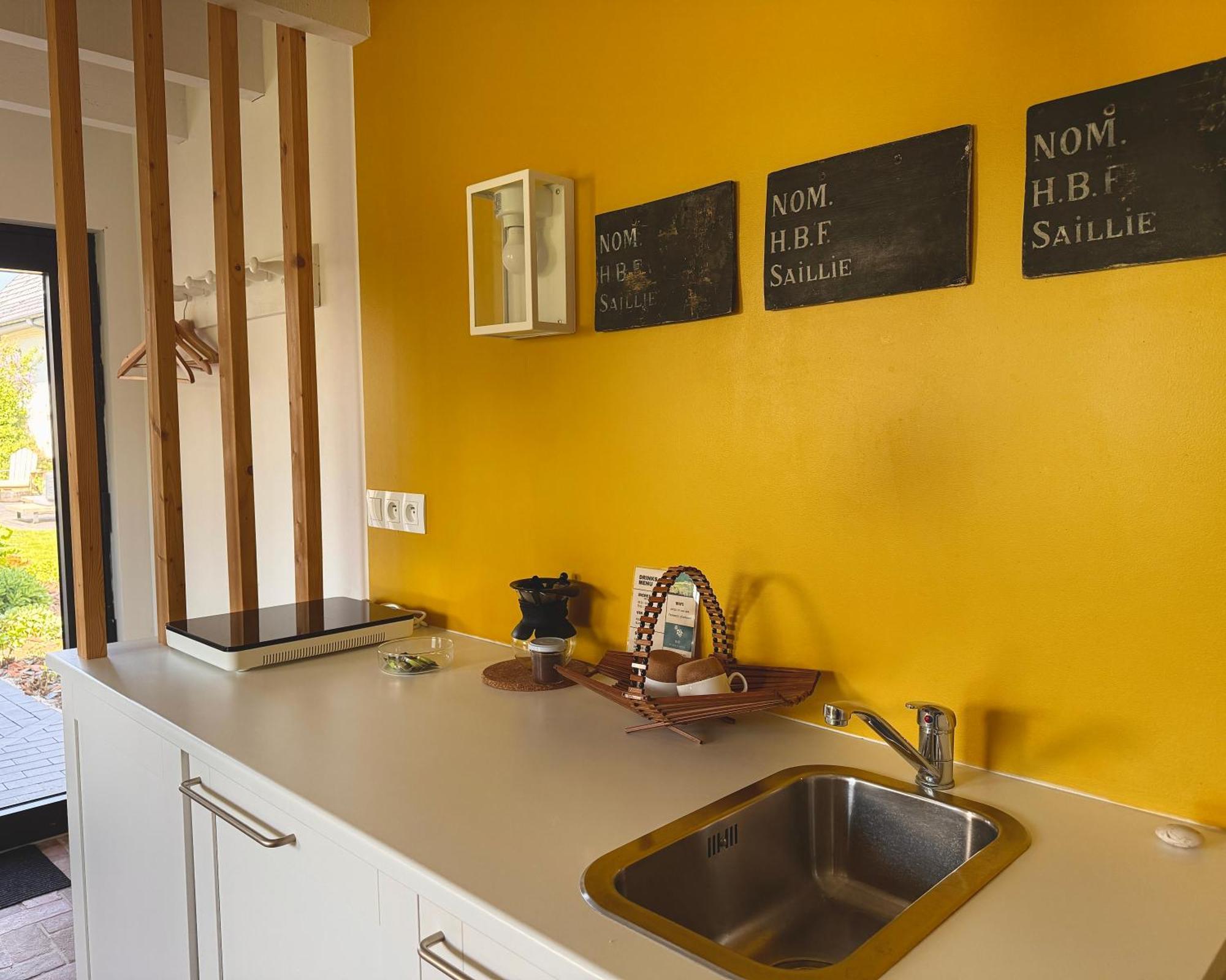 We Maison D'Hotes Касел Екстериор снимка