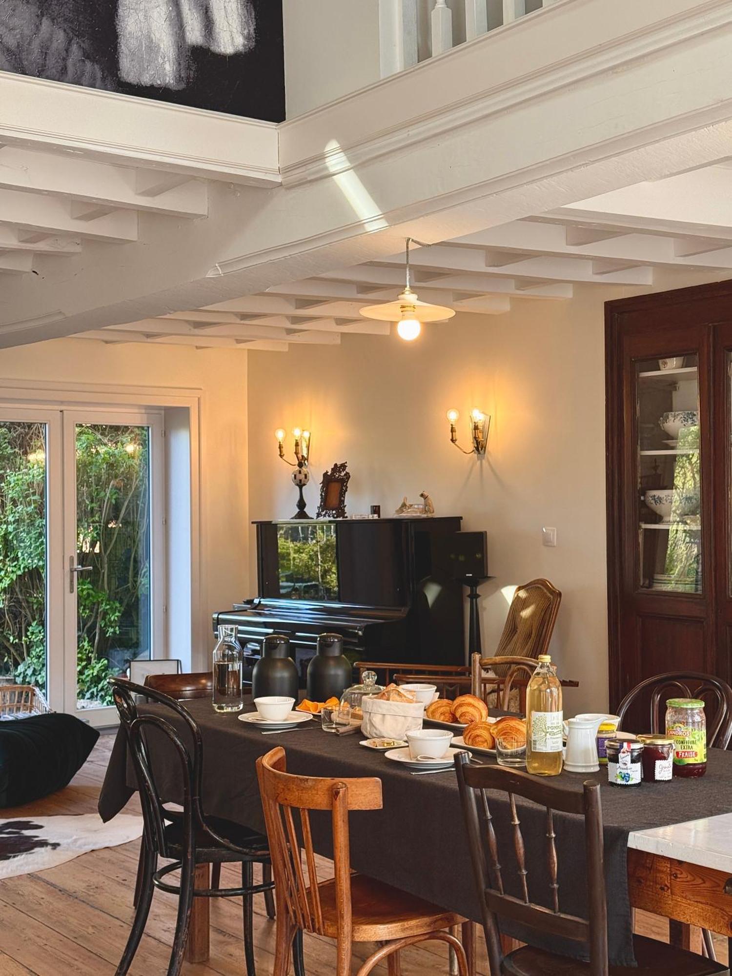 We Maison D'Hotes Касел Екстериор снимка